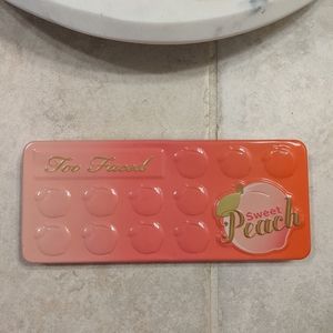 🍑 Too Faced "Sweet Peach" Palette 🍑